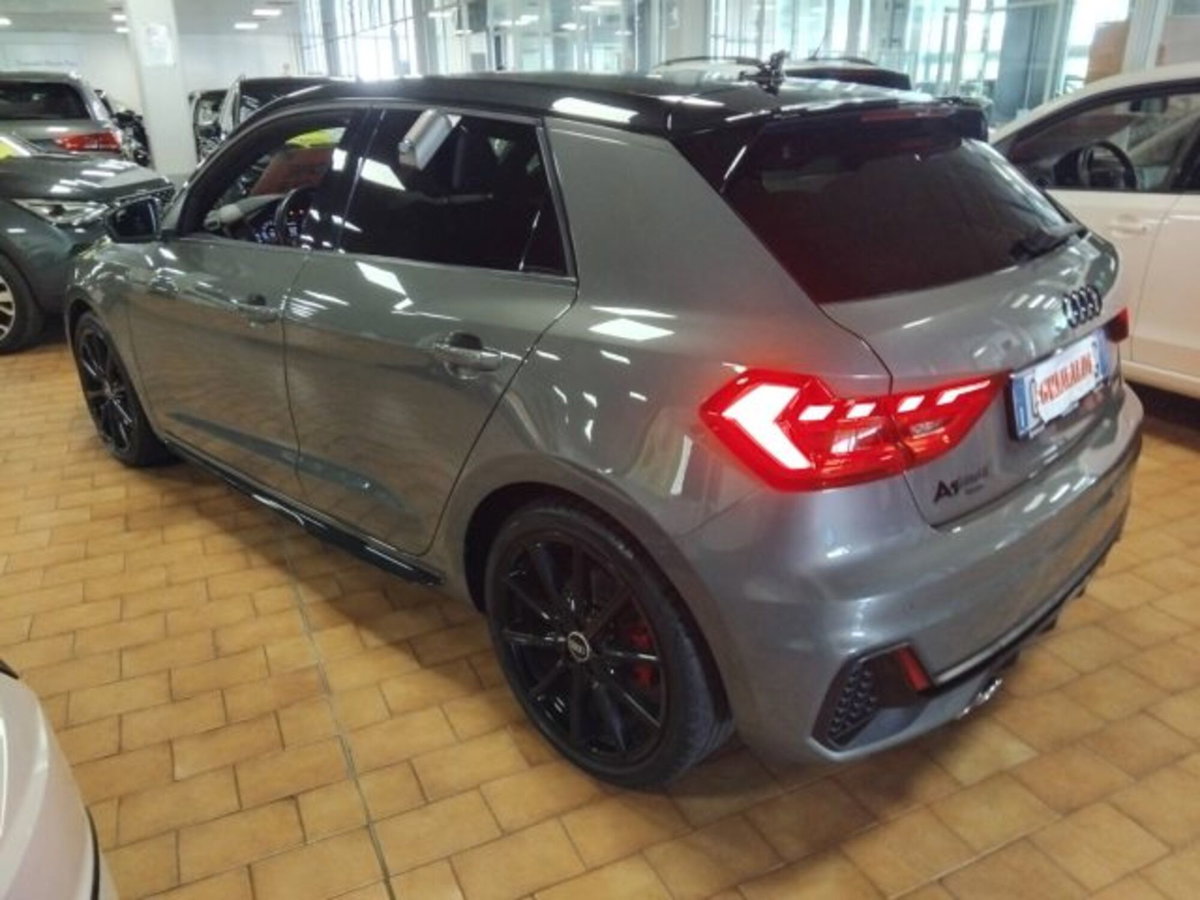 Audi A1 Sportback 40 TFSI S tronic Identity Black (5)