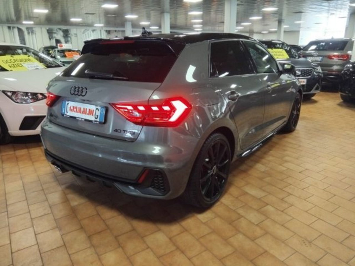 Audi A1 Sportback 40 TFSI S tronic Identity Black (7)