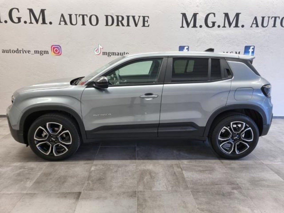 Jeep Avenger 1.2 turbo Summit fwd 100cv (2)
