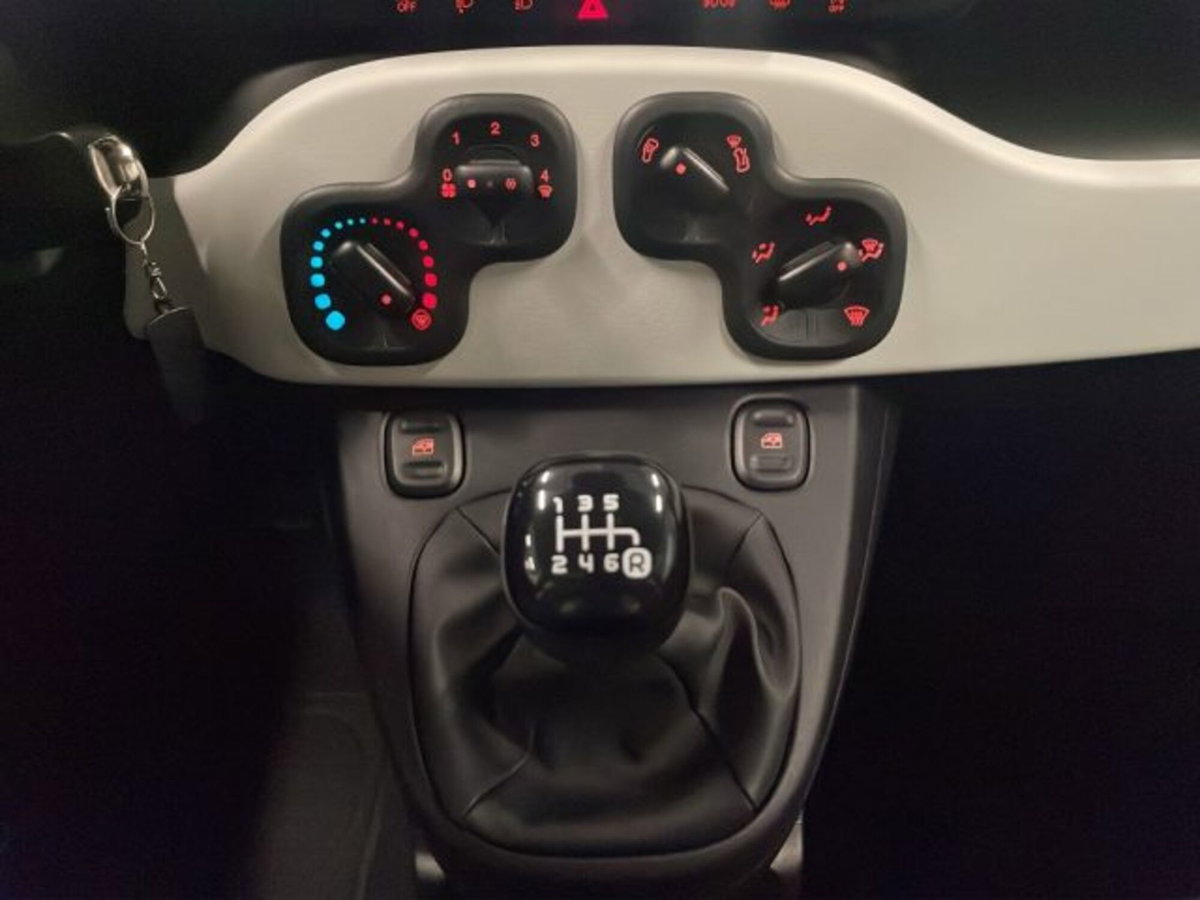 Fiat Panda 1.0 firefly hybrid s&s 70cv 5p.ti (15)