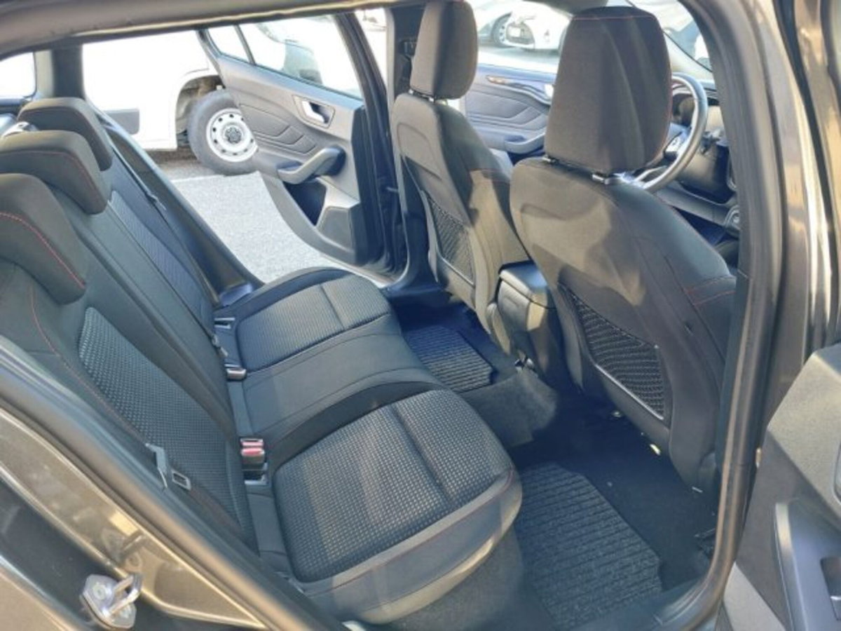 Ford Focus Station Wagon 1.5 EcoBlue 120 CV aut. SW ST-Line Design (6)