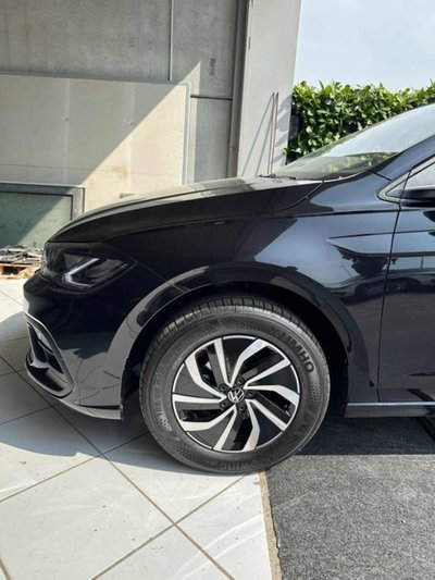 Volkswagen Polo 1.0 tsi Edition 95cv (4)