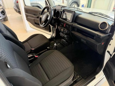 Suzuki Jimny 1.5 5MT Top (16)