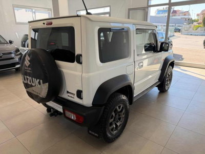 Suzuki Jimny 1.5 5MT Top (2)