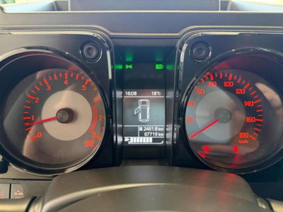 Suzuki Jimny 1.5 5MT Top (9)