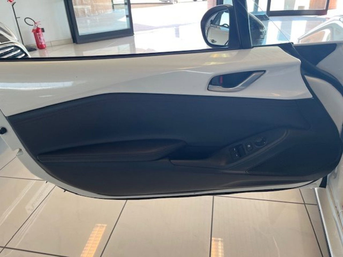 Mazda MX-5 1.5L Skyactiv-G Exceed (14)