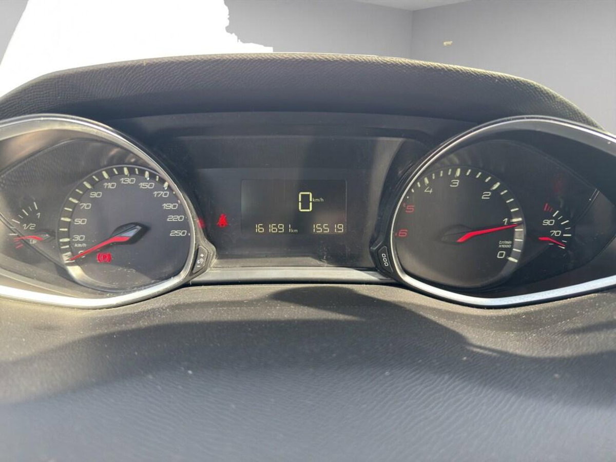 Peugeot 308 SW BlueHDi 100 S&S Access (11)