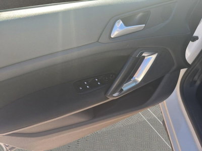 Peugeot 308 SW BlueHDi 100 S&S Access (15)