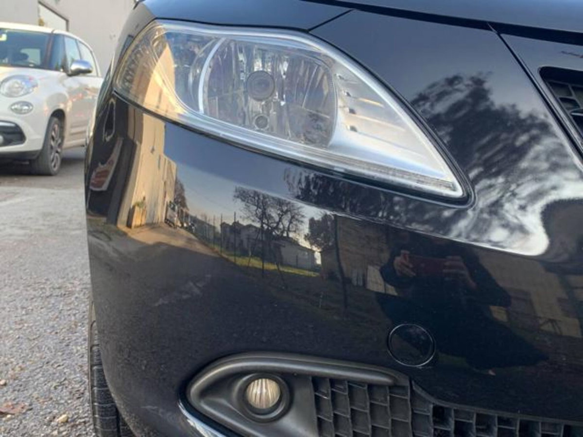 Lancia Ypsilon 1.2 69 CV 5 porte GPL Ecochic Gold (13)