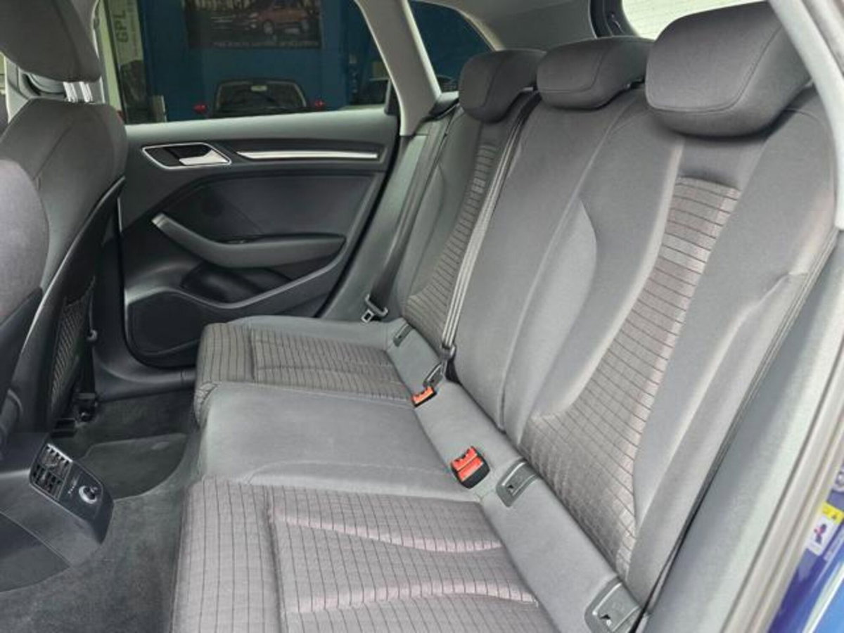 Audi A3 Sportback 1.4 TFSI g-tron Sport (18)