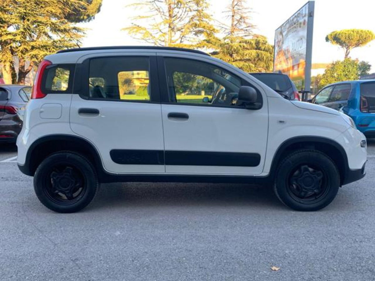 Fiat Panda 0.9 TwinAir Turbo S&S 4x4 Trussardi (7)