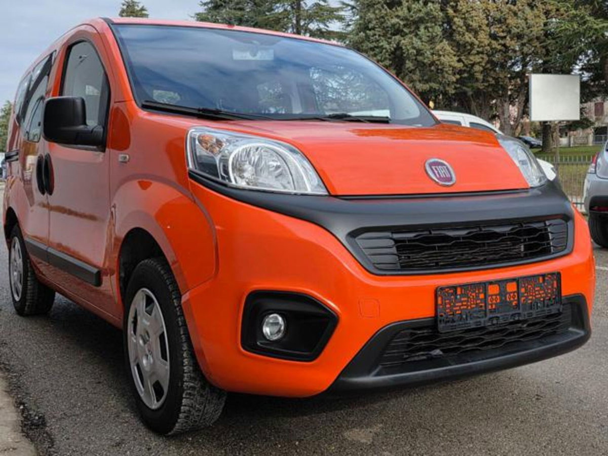 Fiat Qubo 1.4 8V 77 CV Lounge Natural Power
