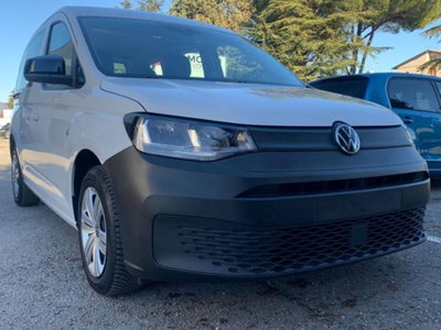 Volkswagen Caddy 2.0 TDI 102 CV (2)