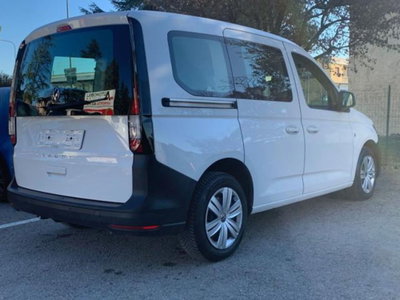 Volkswagen Caddy 2.0 TDI 102 CV (5)