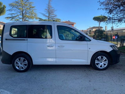 Volkswagen Caddy 2.0 TDI 102 CV (8)