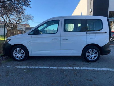 Volkswagen Caddy 2.0 TDI 102 CV (9)