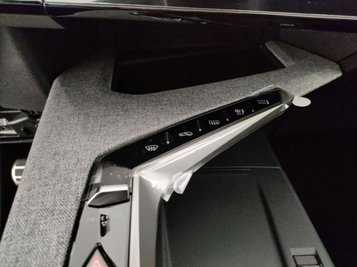 Peugeot 3008 1.2 hybrid GT 145cv e-dcs6 (18)