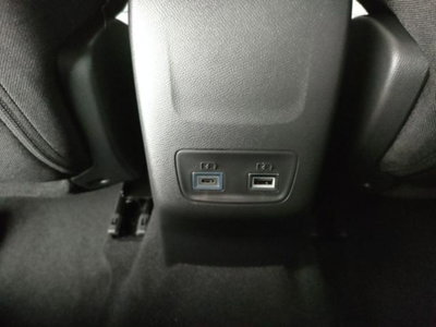 Peugeot 2008 1.2 hybrid Allure 145cv e-dcs6 (18)