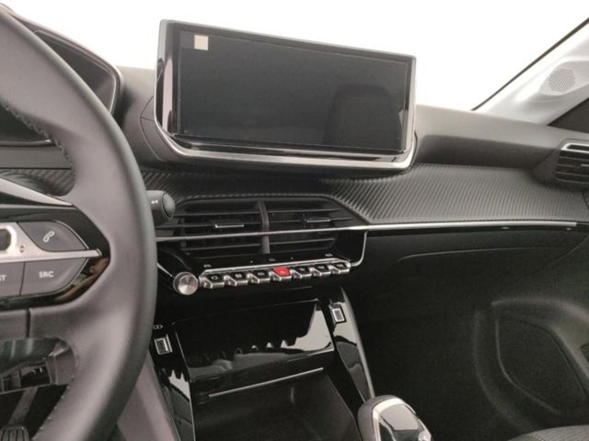 Peugeot 208 1.2 turbo Allure 100cv (9)
