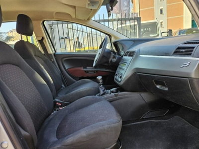 Fiat Grande Punto 1.2 5 porte Active (9)