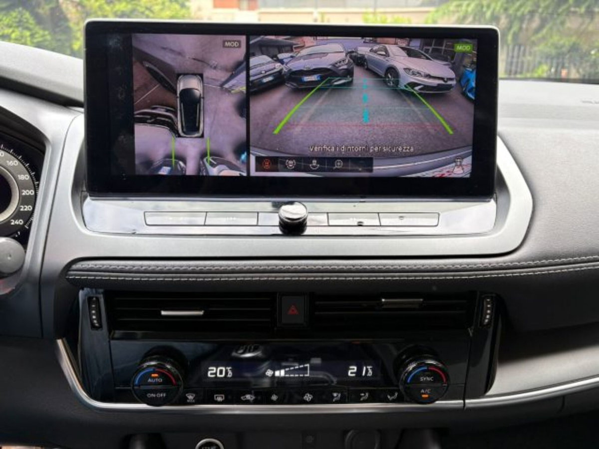 Nissan Qashqai 1.3 mhev N-Connecta 2wd 140cv (8)