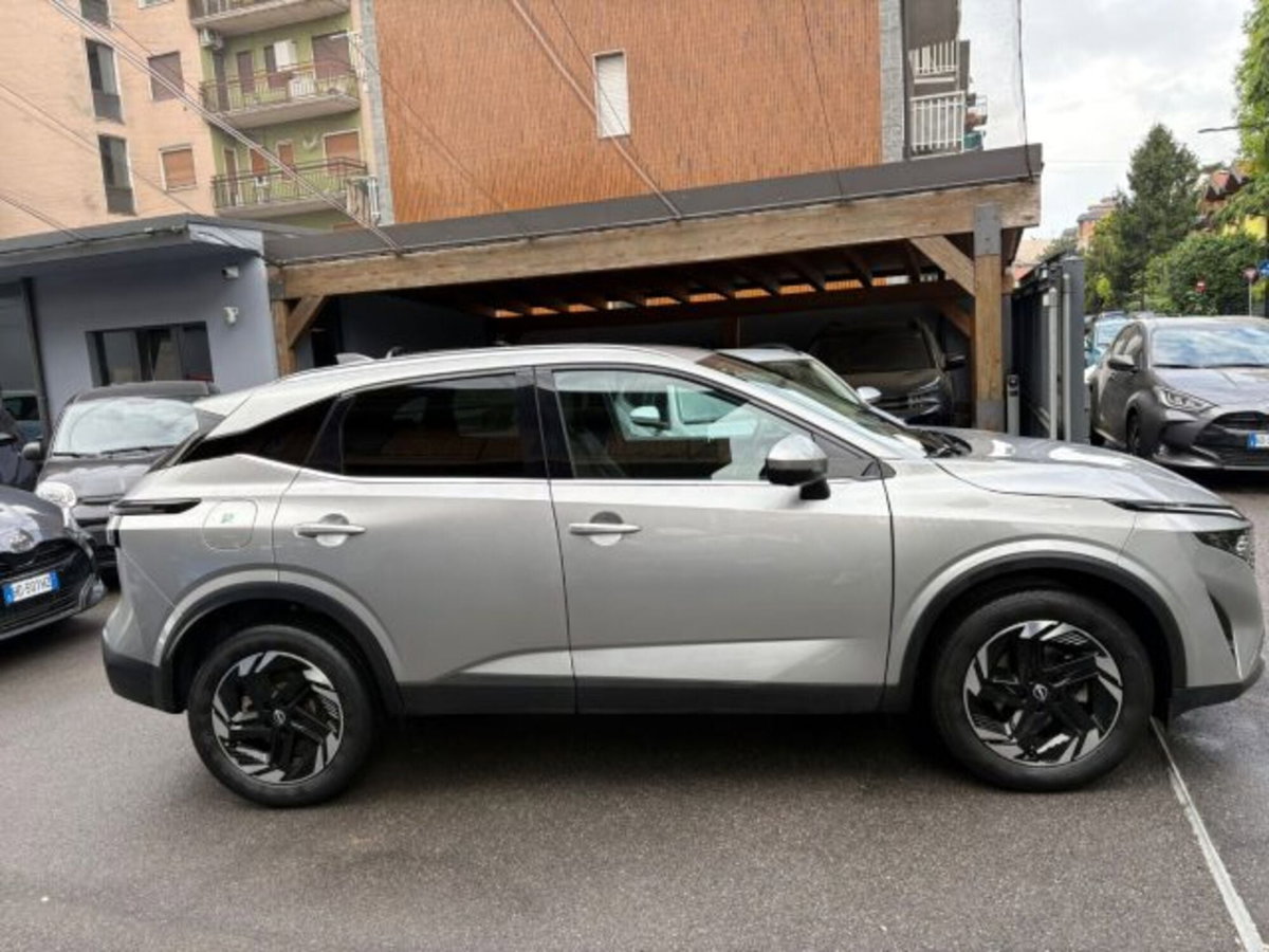 Nissan Qashqai 1.3 mhev N-Connecta 2wd 140cv (3)