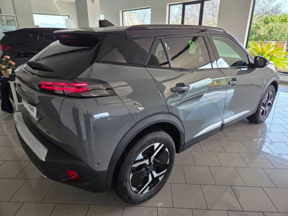 Peugeot 2008 BlueHDi 130 S&S EAT8 GT (15)
