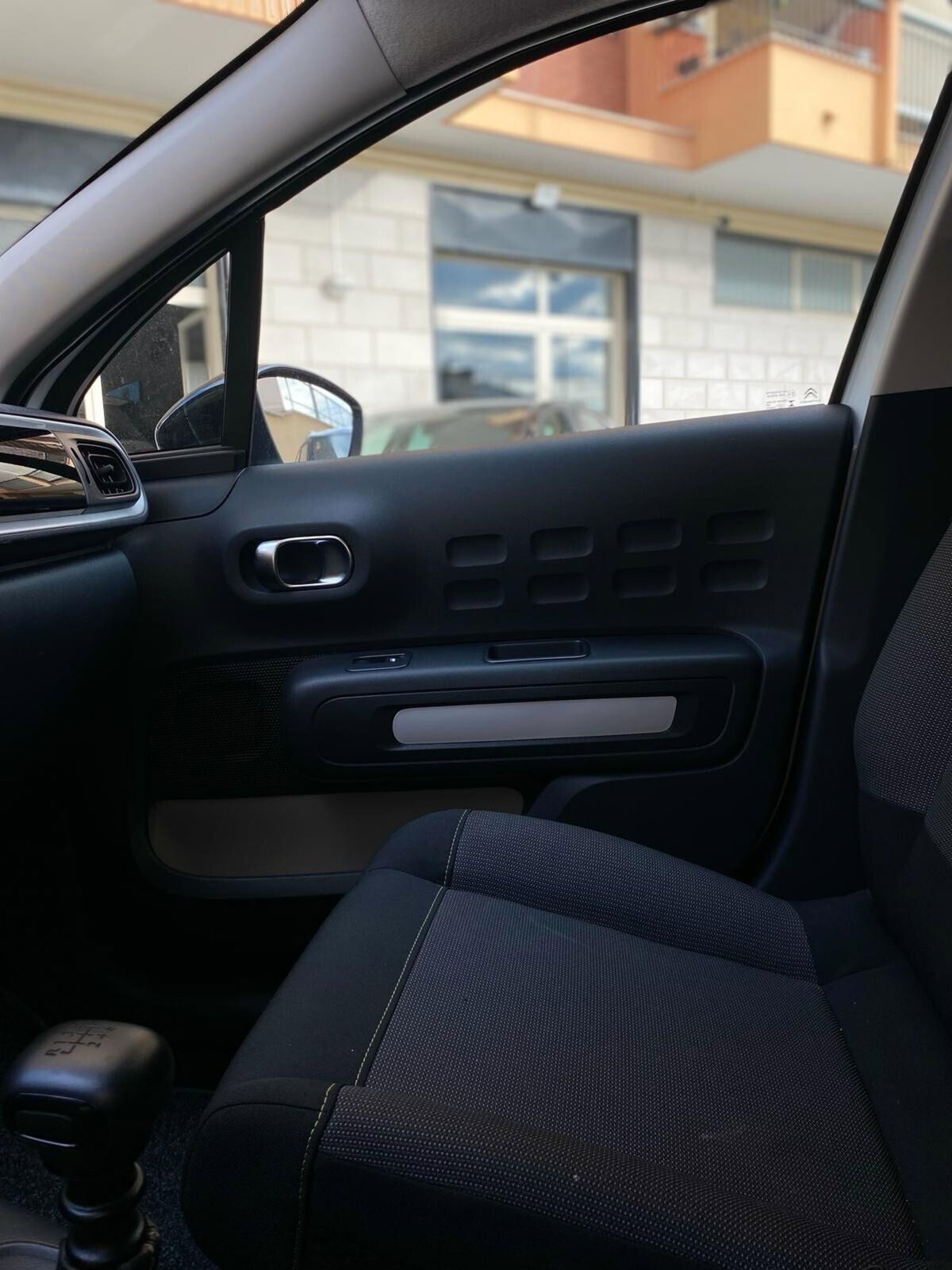 Citroen C3 BlueHDi 100 S&S Feel Pack (6)