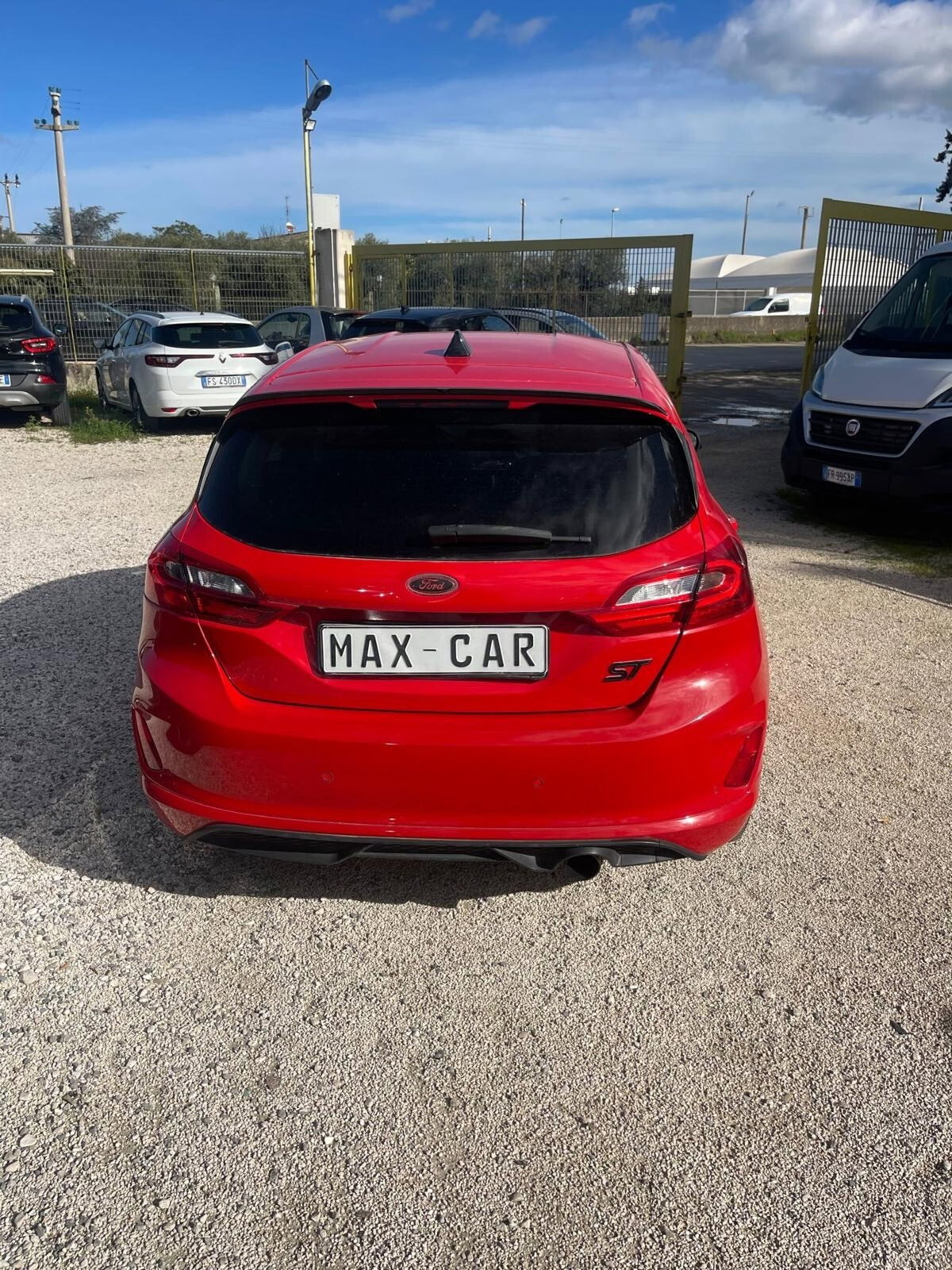 Ford Fiesta 1.5 EcoBlue 5 porte ST-Line (4)