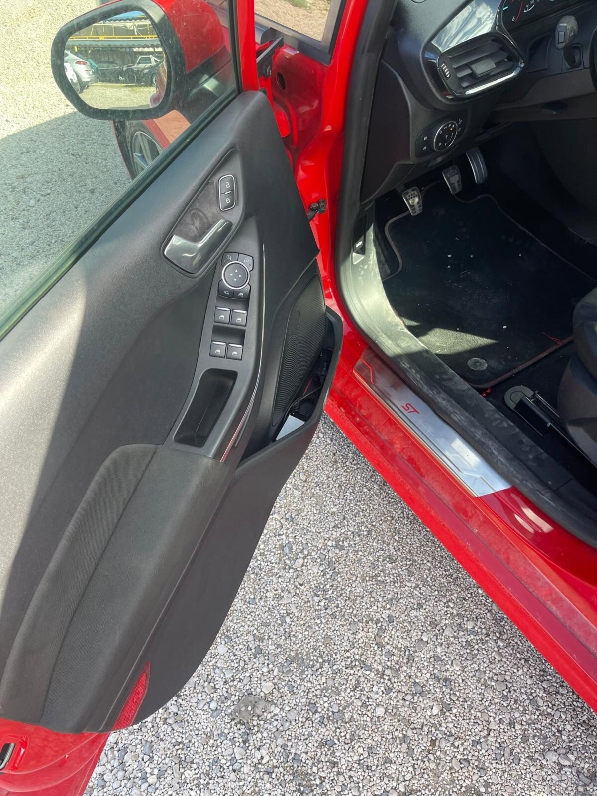 Ford Fiesta 1.5 EcoBlue 5 porte ST-Line (6)