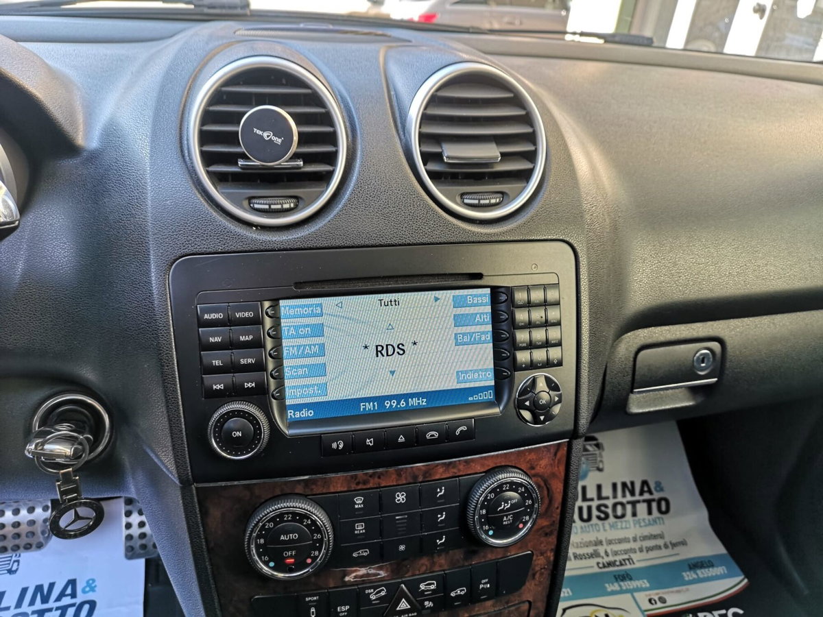 Mercedes-Benz Classe ML 320 CDI Sport (16)