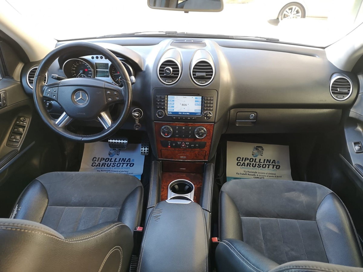 Mercedes-Benz Classe ML 320 CDI Sport (18)