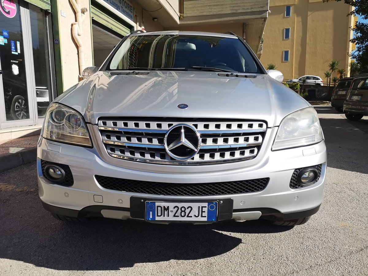 Mercedes-Benz Classe ML 320 CDI Sport (2)