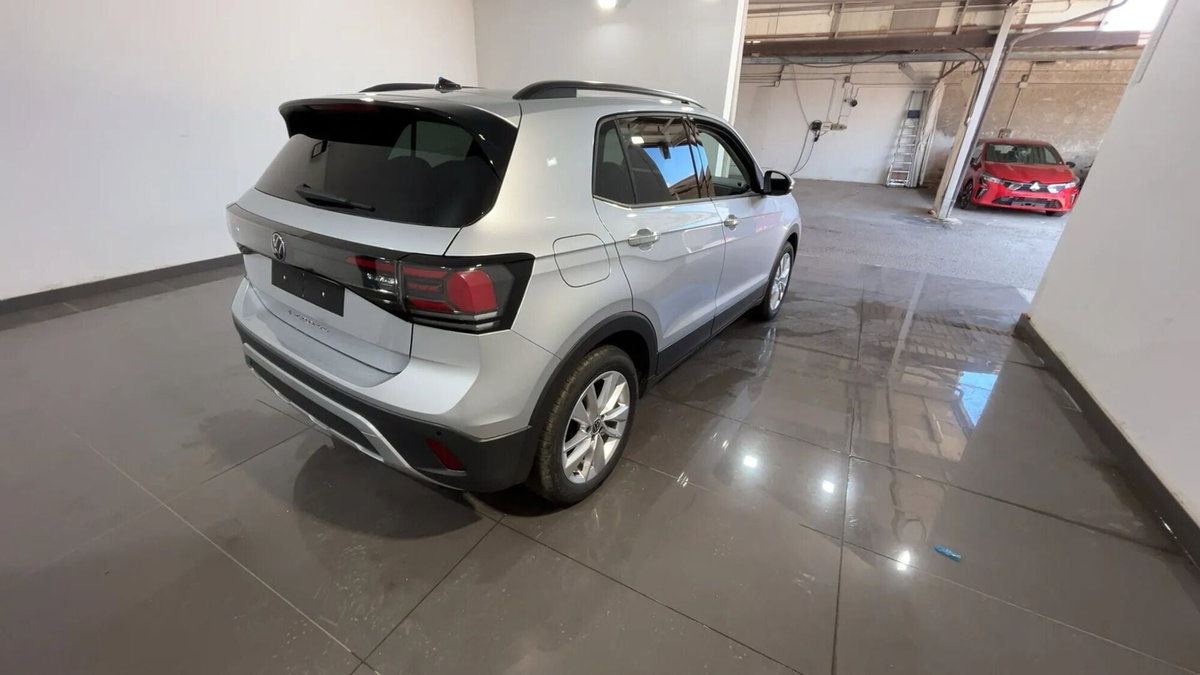 Volkswagen T-Cross 1.0 tsi Edition 95cv (4)