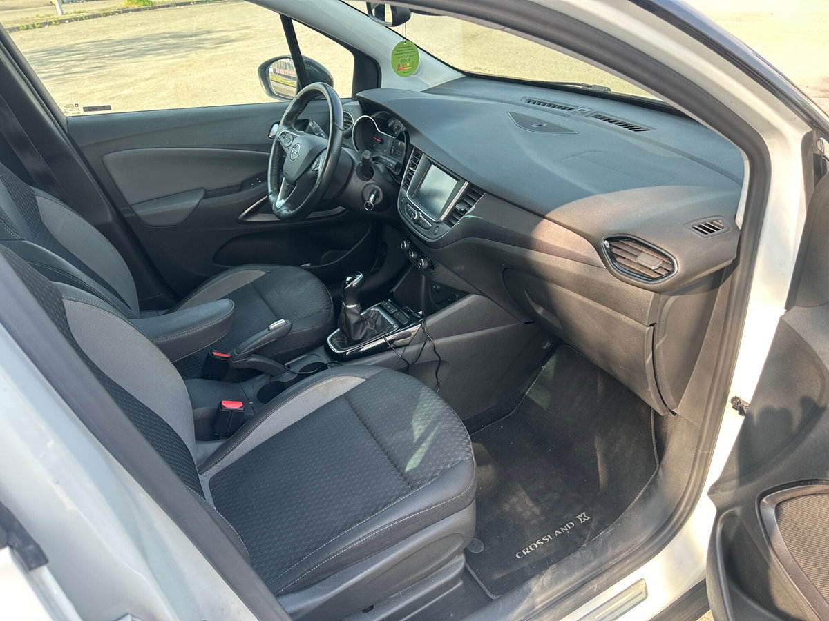 Opel Crossland X 1.6 ECOTEC D 8V Start&Stop Ultimate (12)