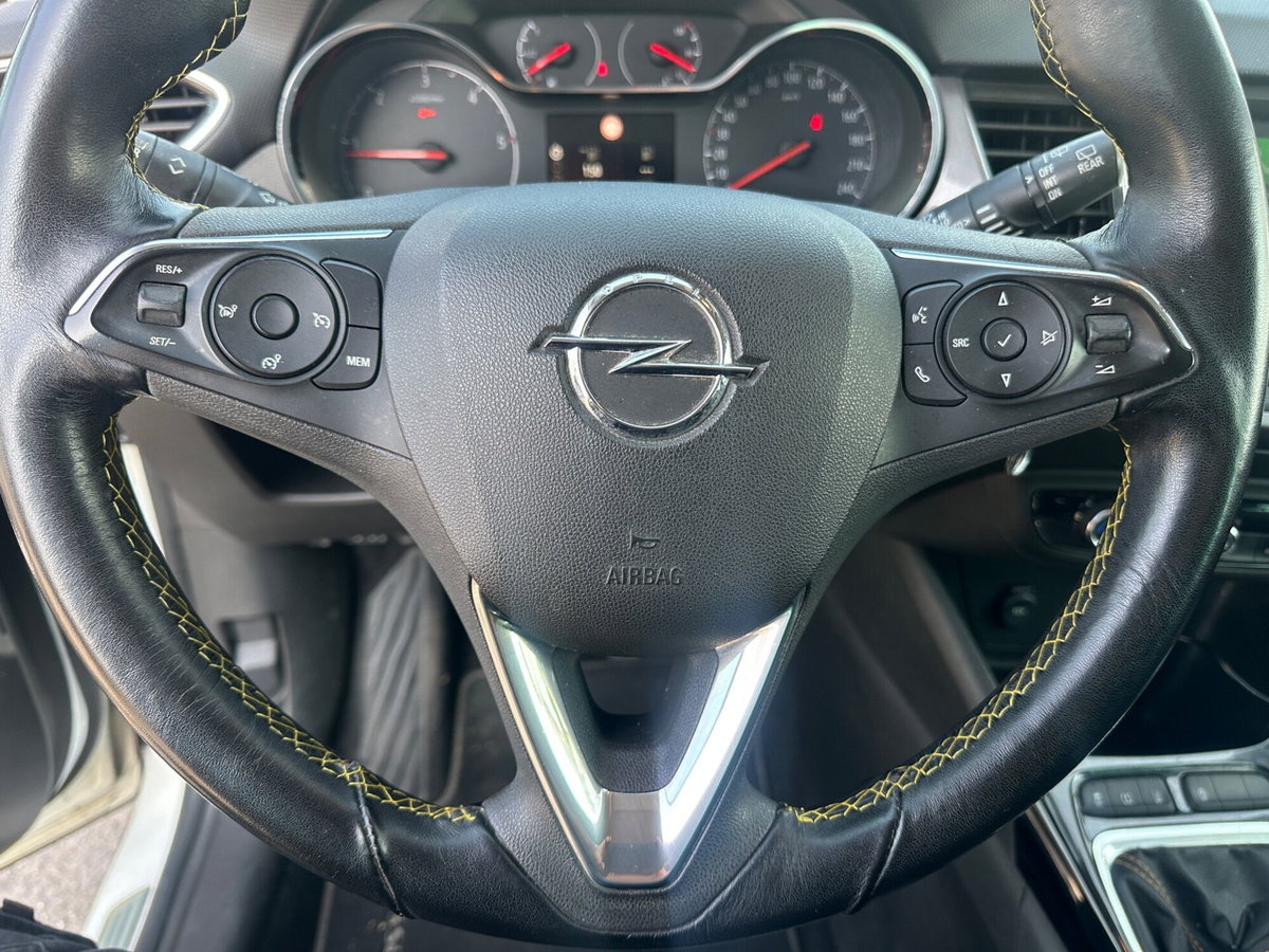 Opel Crossland X 1.6 ECOTEC D 8V Start&Stop Ultimate (19)