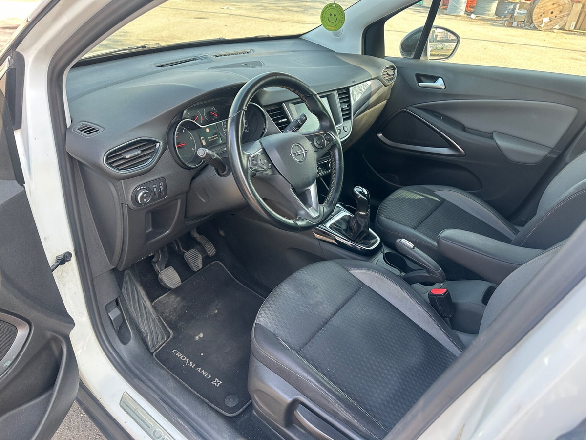 Opel Crossland X 1.6 ECOTEC D 8V Start&Stop Ultimate (8)
