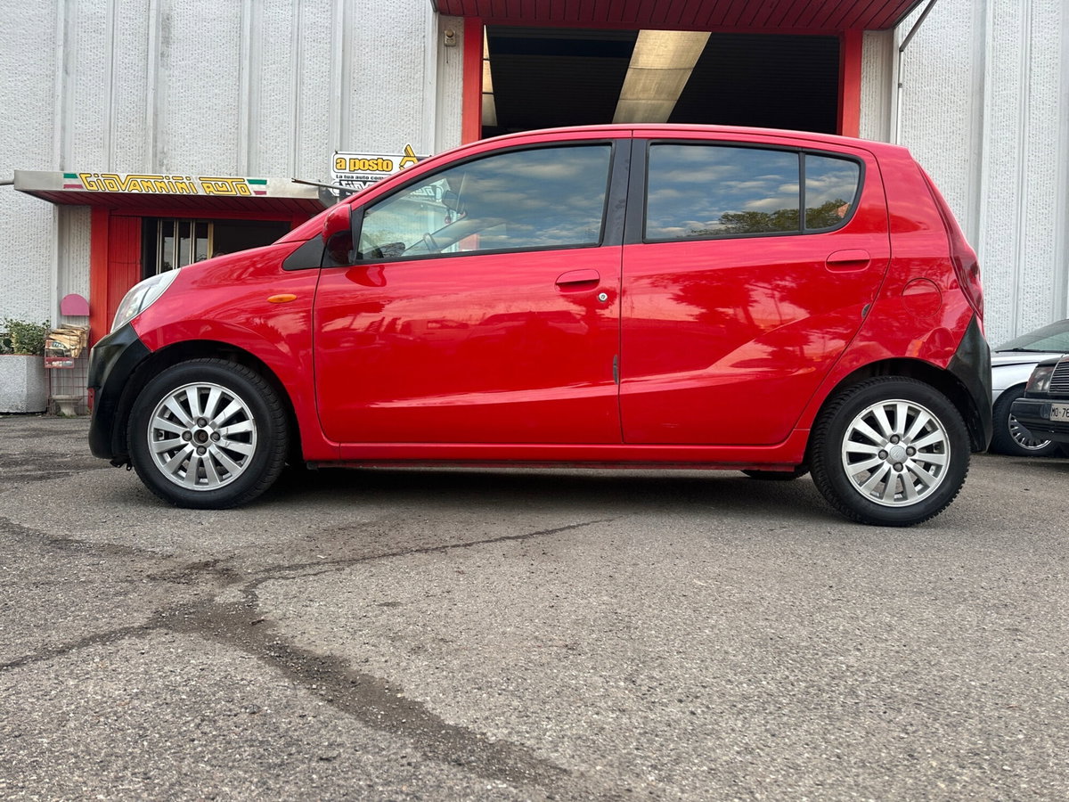 Daihatsu Cuore 1.0 12V Hiro (7)