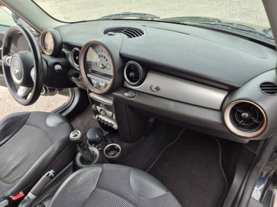 MINI Mini 1.6 16V Cooper (15)