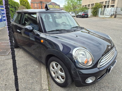 MINI Mini 1.6 16V Cooper (7)