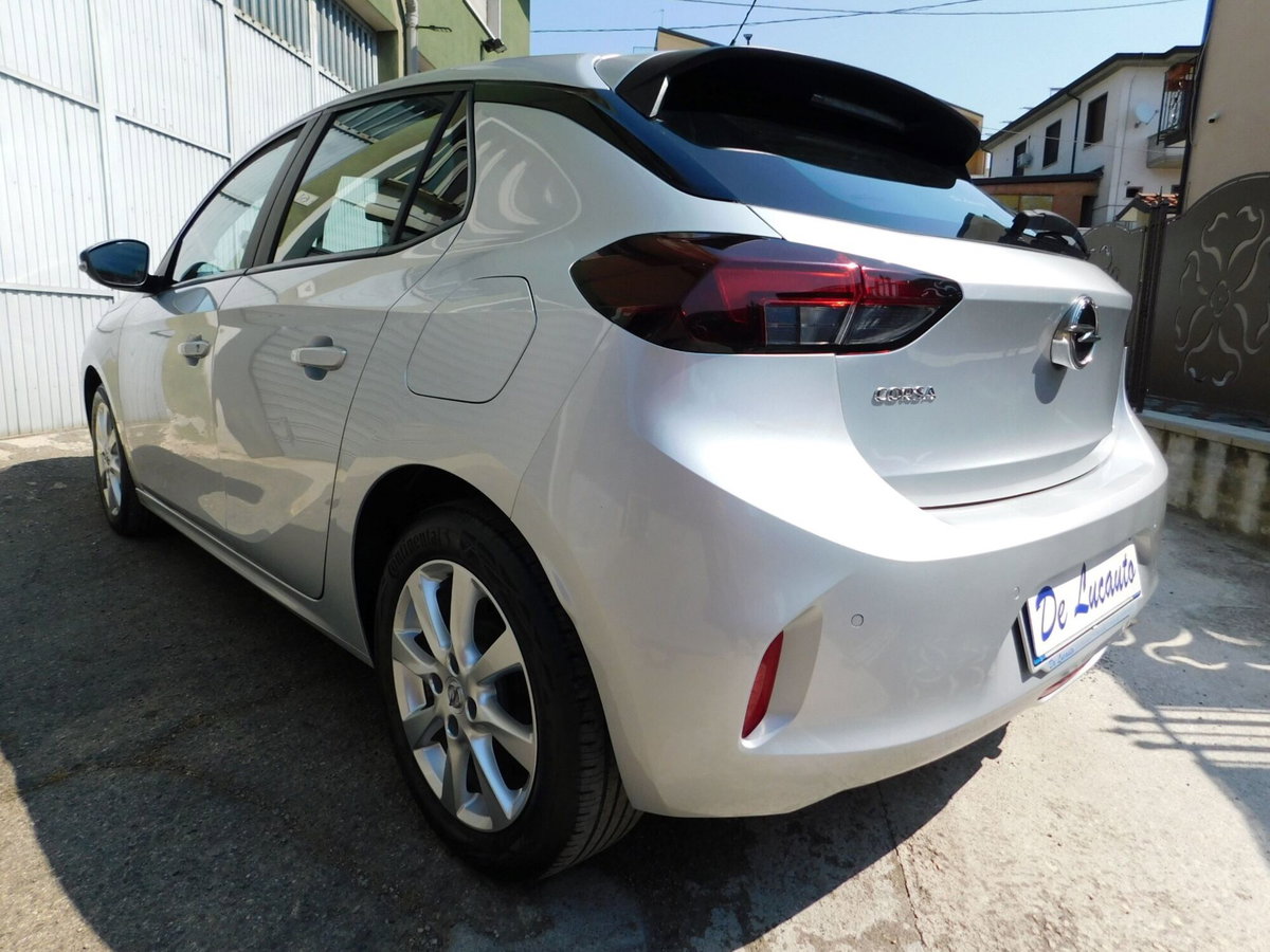 Opel Corsa 1.2 Edition (2)