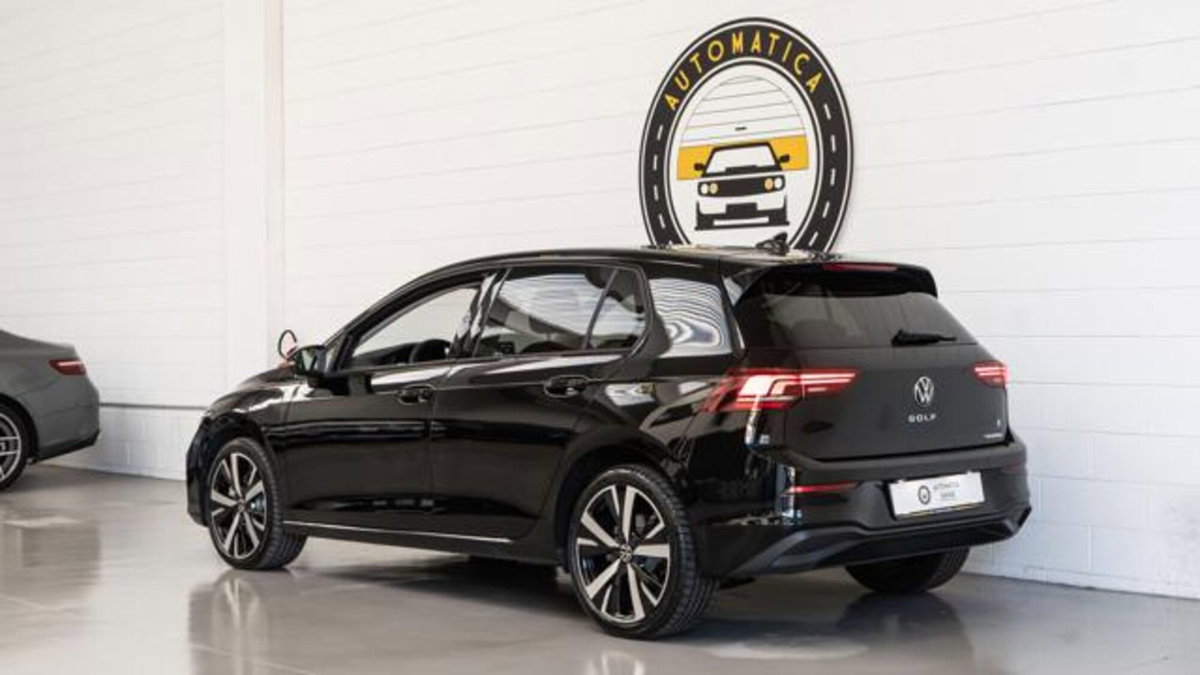 Volkswagen Golf 1.5 tsi ehybrid Edition 204cv dsg (3)