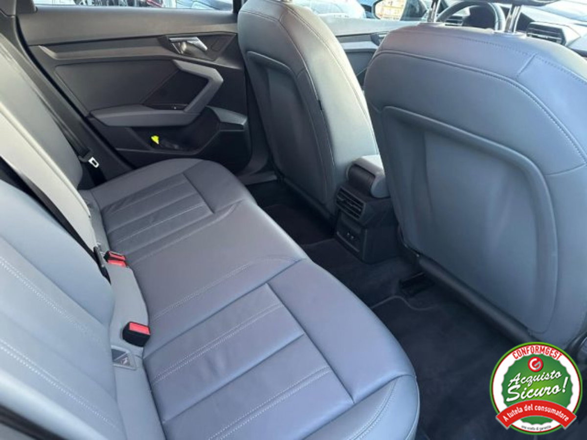 Audi A3 Sportback 35 TFSI Business Advanced (17)