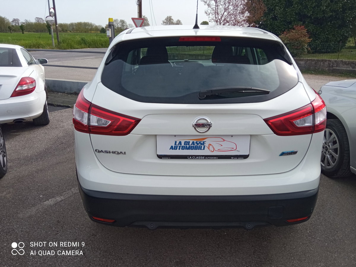 Nissan Qashqai 1.5 dCi DPF Tekna (3)
