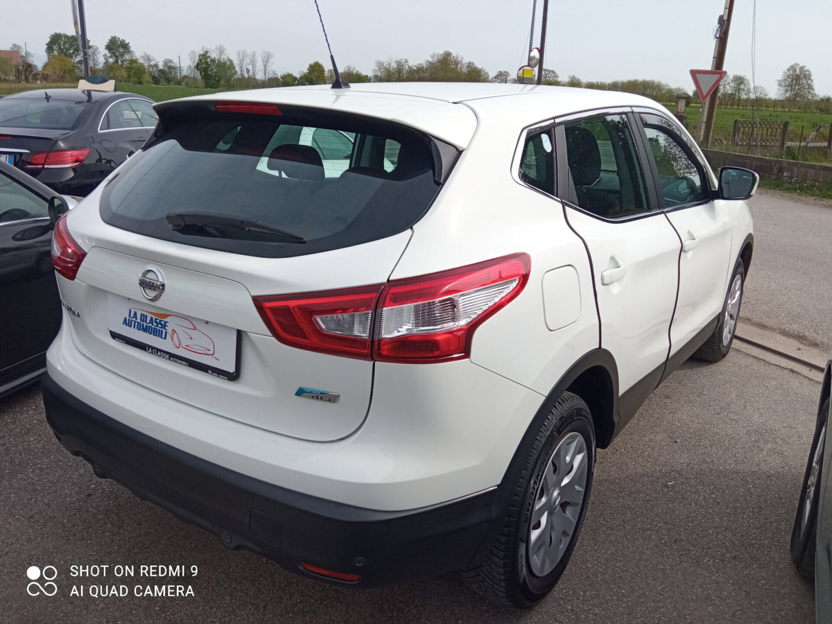 Nissan Qashqai 1.5 dCi DPF Tekna (7)