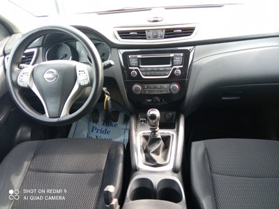 Nissan Qashqai 1.5 dCi DPF Tekna (8)