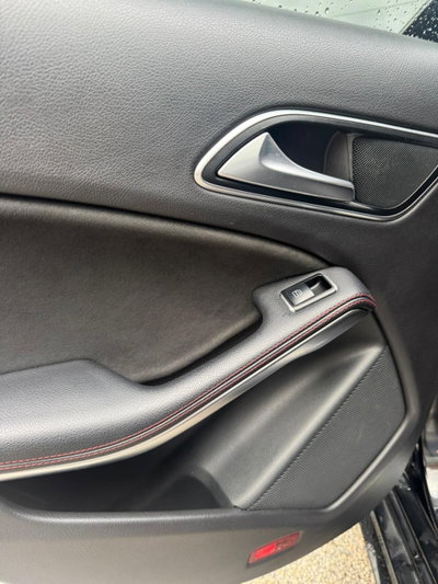 Mercedes-Benz CLA 220 d Automatic Premium (16)