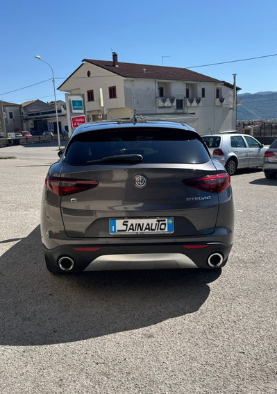 Alfa Romeo Stelvio Stelvio 2.2 Turbodiesel 210 CV AT8 Q4 Executive (2)