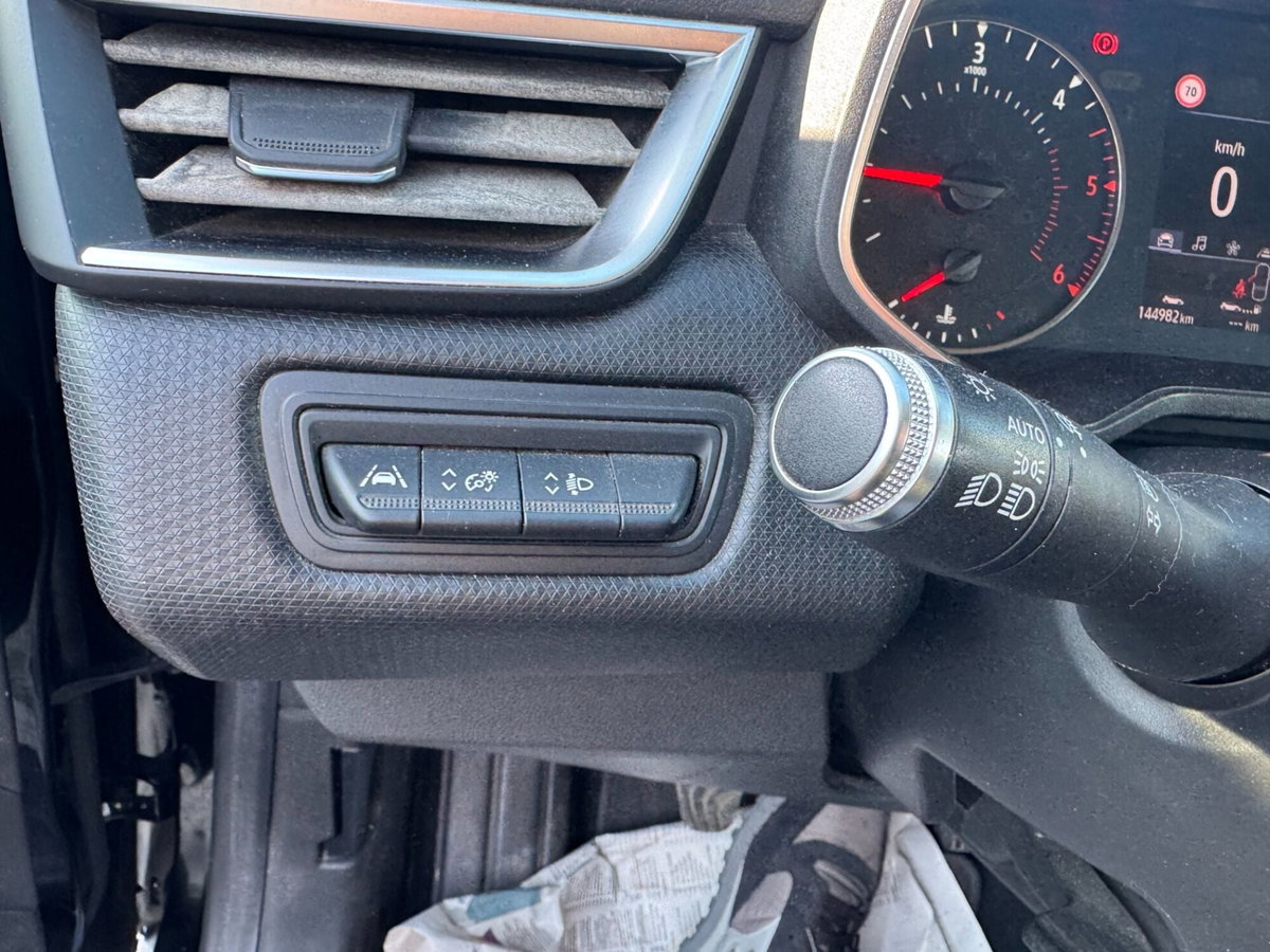 Renault Clio Blue dCi 85 CV 5 porte Intens (13)