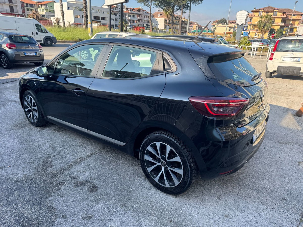 Renault Clio Blue dCi 85 CV 5 porte Intens (6)